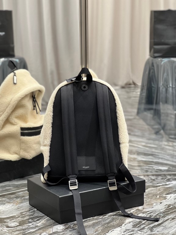 [In stock in seconds] Shoulder bag arrived_Lamb's woolThe feeling of fall and winter to la ~ fur one warm!Counter limited launch Crafted to create this backpack, imported Italian lamb's wool, very obvious texture, very l