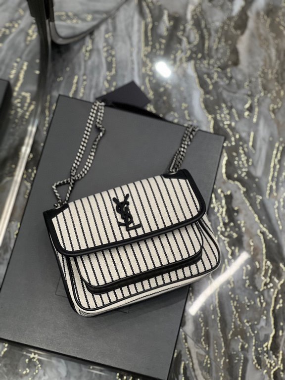 [In stock in seconds]Spring and summer models cotton and linen stripes with leather out la   ♀Explosive Niki launched a new cotton and linen stripes with leather series   ♀The designer still expresses the bag shape as ge