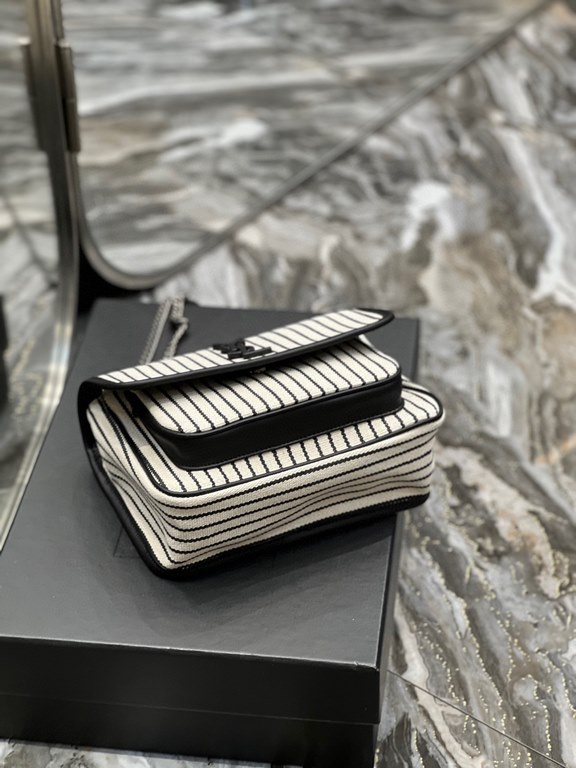 [In stock in seconds]Spring and summer models cotton and linen stripes with leather out la   ♀Explosive Niki launched a new cotton and linen stripes with leather series   ♀The designer still expresses the bag shape as ge