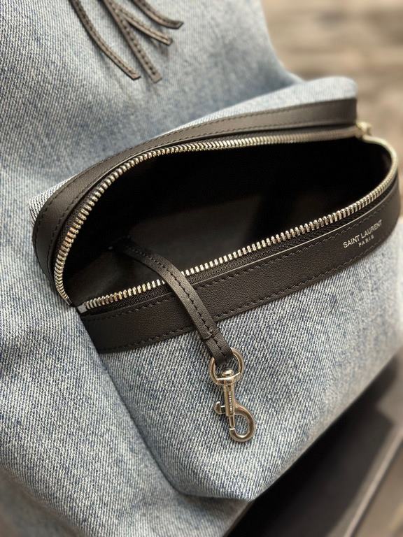 [In stock in seconds]  Shoulder bag arrived!Counter limited launch Crafted to create the right version of the fabric, washed denim is very craftsmanship, with imported Italian cowhide, very light and convenient, practica