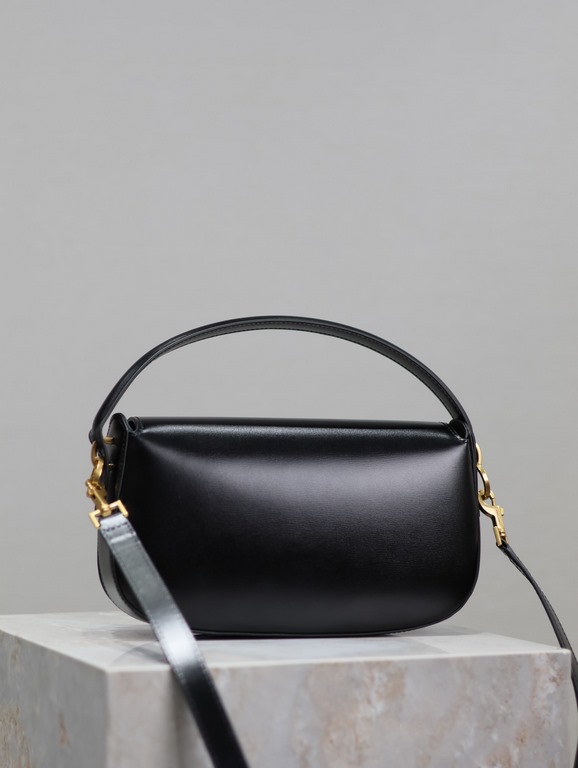 VOLTAIRE_Crossbody BagThe name comes from Voltaire, the French writer and philosopher who advocated freedom and liberty during the 18th century Age of Enlightenment. The entire bag is made of top quality luxury box calf 