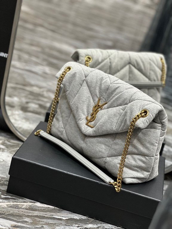 [spot second shipment]Autumn and winter new models out la   ♀Opened Loulou puffer launches new color cotton knit series   ♀The designer still expresses the bag shape as gentle and elastic, expressing more warm and pleasa