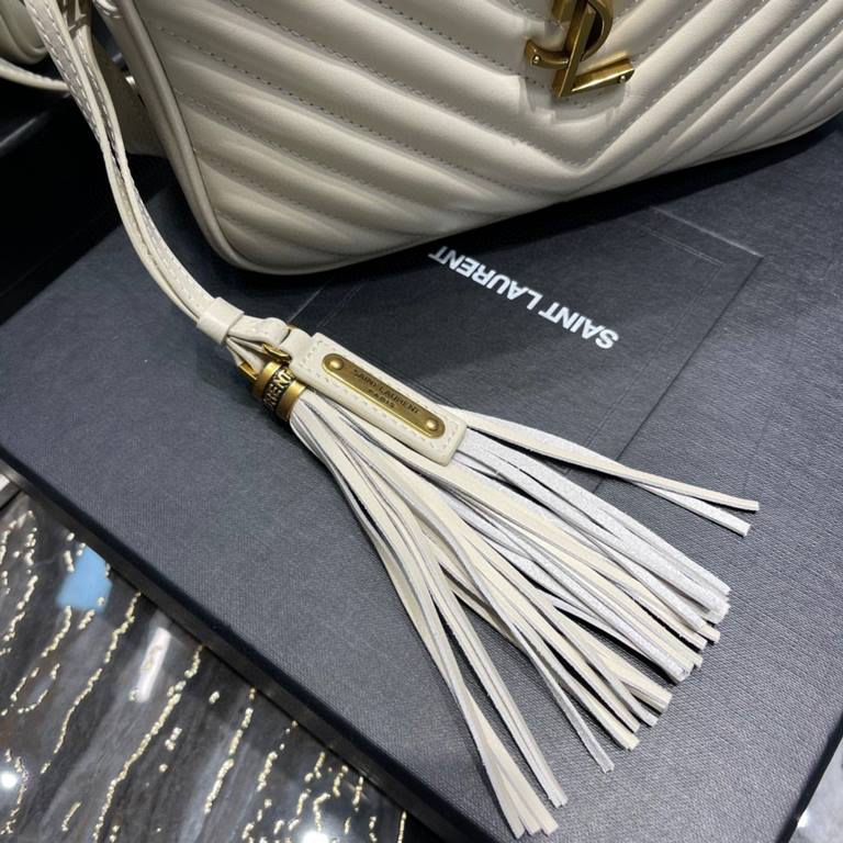 [In Stock Seconds]    Camera Bag_White Gold BuckleTop imported Italian cowhide with frosted leather camera bag, Hong Kong purchased zp open molding and typing, to do exactly the same! Very delicate! Adjustable shoulder s