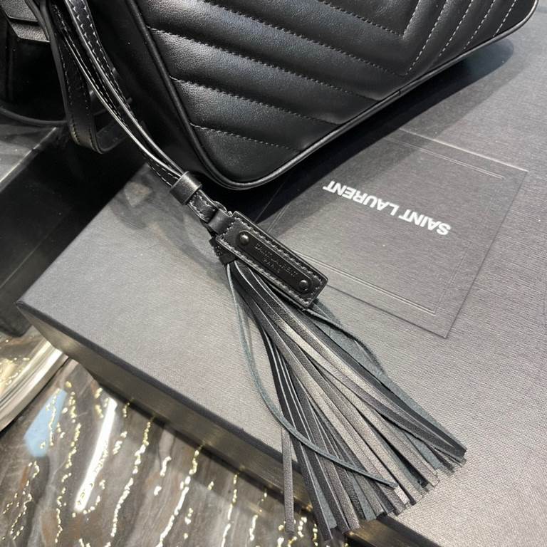 [In Stock Seconds]    camera bag_black black buckleTop imported Italian cowhide with frosted leather camera bag, Hong Kong purchased zp open molding and typing, to do exactly the same! Very delicate! Adjustable shoulder 