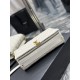 Becky_25cm White#Becky diamond quilted lambskin chain bag.This bag is one of the most beautiful and beautifully crafted bags in the collection! The diamond-shaped quilted pattern gives off a diamond-like luster! The gold