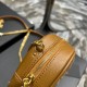 [Spot Seconds]Caramel Gold Button_            Top imported cowhide leather camera bag, ZP open molded and typed to be exactly the same! Very delicate! With fashion tassel charm! Leather inside and outside, the bag has a 