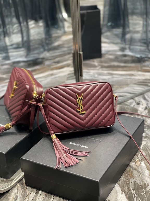 [In Stock Seconds]    Camera Bag_Burgundy Gold BuckleTop imported Italian cowhide with frosted leather camera bag, Hong Kong purchased zp open molding and typing, to do exactly the same! Very delicate! Adjustable shoulde