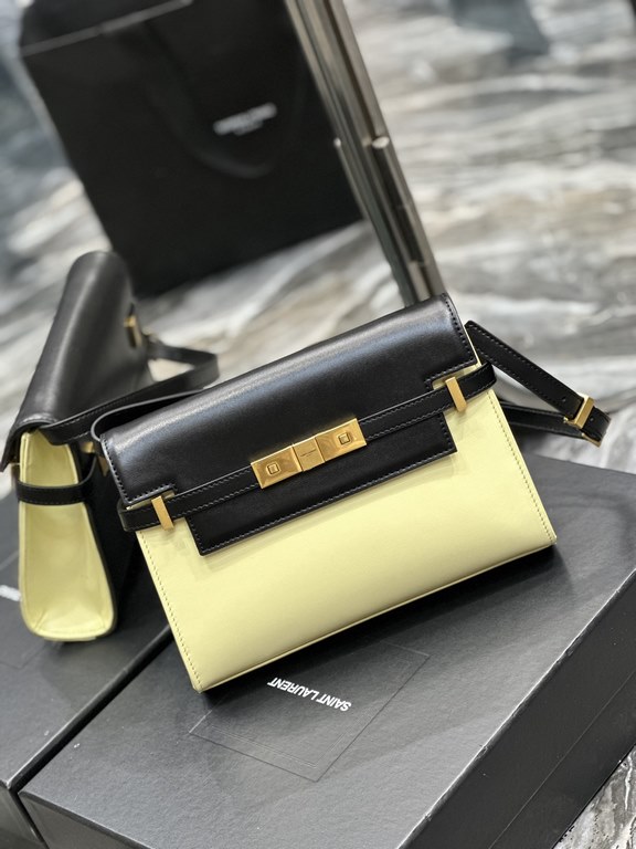 NEW】New Color_Black with Rice Gold BuckleCounter synchronization new Manhattan baguette bag small 24cm new arrival! The latest bag type flap Manhattan baguette bag, a change from the previous classic logo, replaced by a 