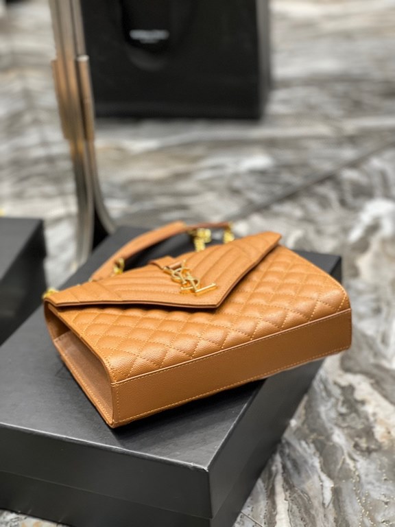 [In stock in seconds]#Envelope #Caramel Gold BuckleMedium grain embossed quilted leather envelope bagThe classic is timeless, beautiful out of the sky V pattern spelling diamond pattern of caviar, Italian cowhide leather