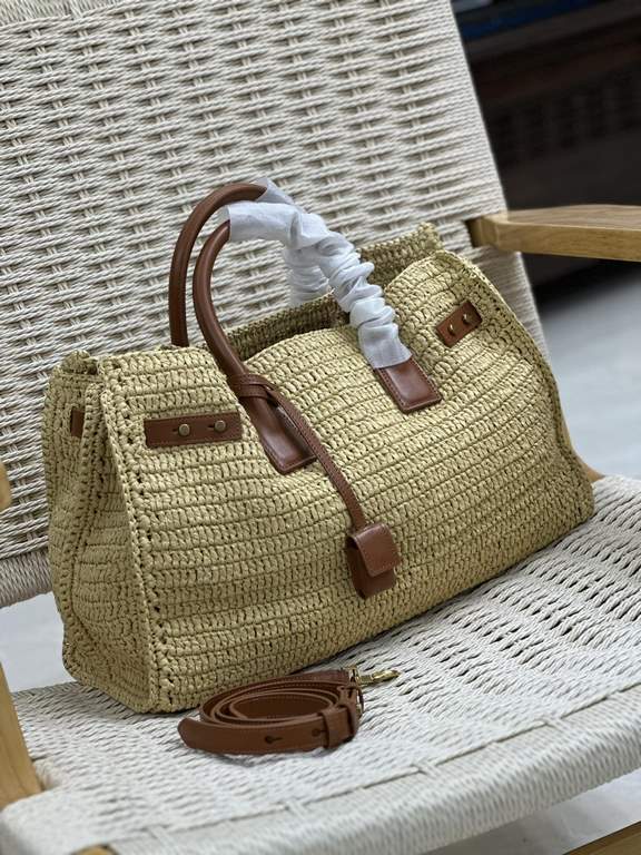 Sac de jour_Organizer bag in woven raffiaArtistic in nature, the raffia weave is very solid, super textured and uniquely crafted, with a classic metal logo and lots of details. You can't go wrong with this everyday bag, 