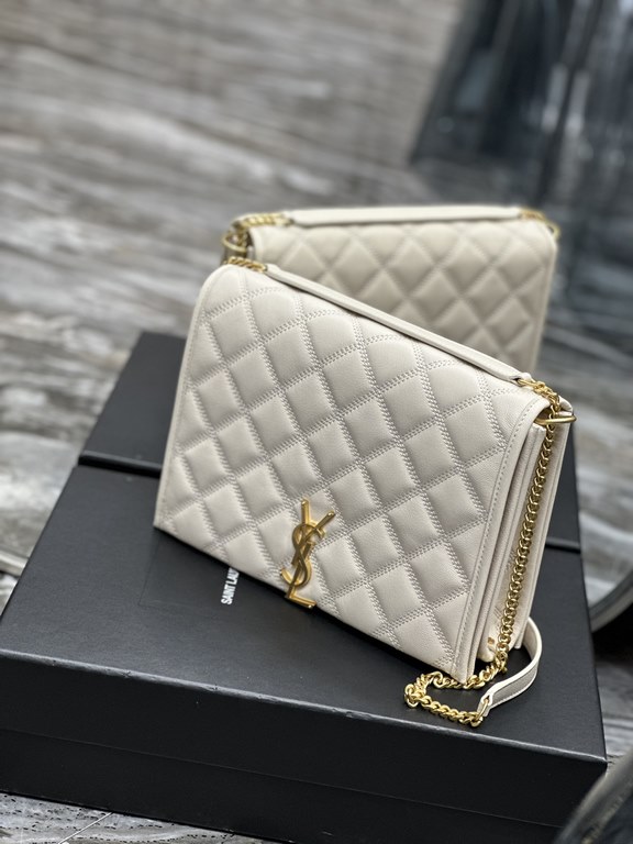 Becky_26cm White#Becky diamond quilted lambskin chain bag.This bag is one of the most beautiful and beautiful of the collection! The diamond-shaped quilted pattern gives off a diamond-like luster! The gold Y logo stands 