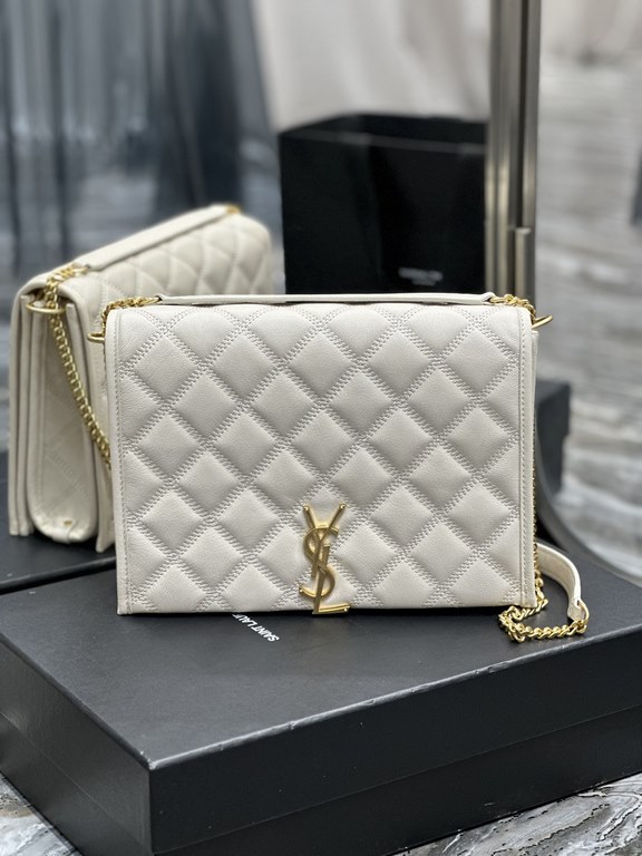 Becky_26cm White#Becky diamond quilted lambskin chain bag.This bag is one of the most beautiful and beautiful of the collection! The diamond-shaped quilted pattern gives off a diamond-like luster! The gold Y logo stands 