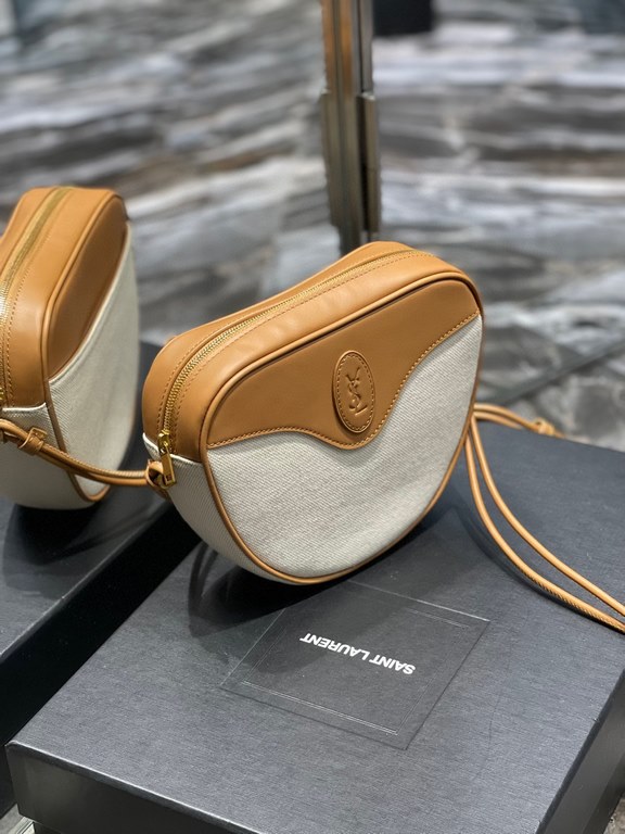 [In-stock seconds]                Peach Heart Bun_Unique peach heart design playful and cute, the continuation of the hottest color blocking series of 2021, using imported head layer calf leather with linen material, eve