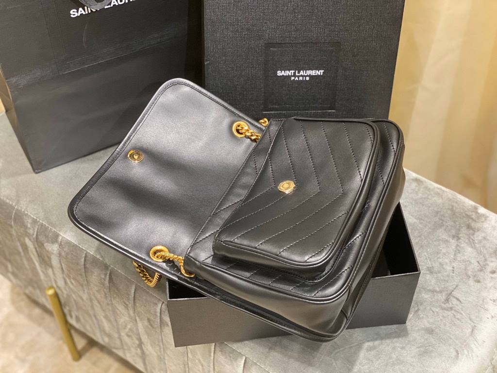 [In stock in seconds      Sheepskin  28cm[zp original leather2020 spring and summer lambskin models Niki metal chain is also replaced with a somewhat heavy sense of gold, so that the bag body as a whole and a few more po