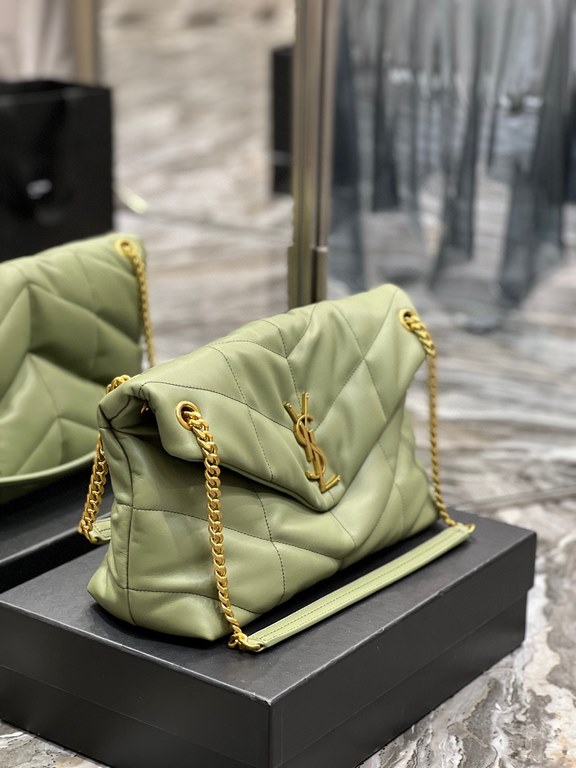 [In stock in secondsAvocado Green with Gold Buckle-               _ quilted lambskin bag, 100% lambskin production, soft and delicate feel, as if embracing the clouds   like feeling; classic Y family logo, chain and grom