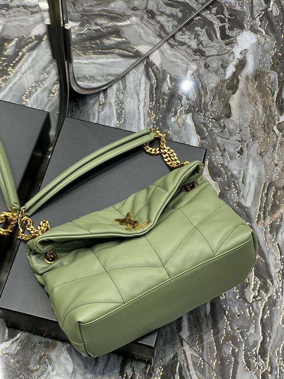 [In stock in secondsAvocado Green with Gold Buckle-               _ quilted lambskin bag, 100% lambskin production, soft and delicate feel, as if embracing the clouds   like feeling; classic Y family logo, chain and grom