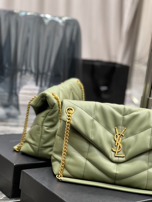 [In stock in secondsAvocado Green with Gold Buckle-               _ quilted lambskin bag, 100% lambskin production, soft and delicate feel, as if embracing the clouds   like feeling; classic Y family logo, chain and grom