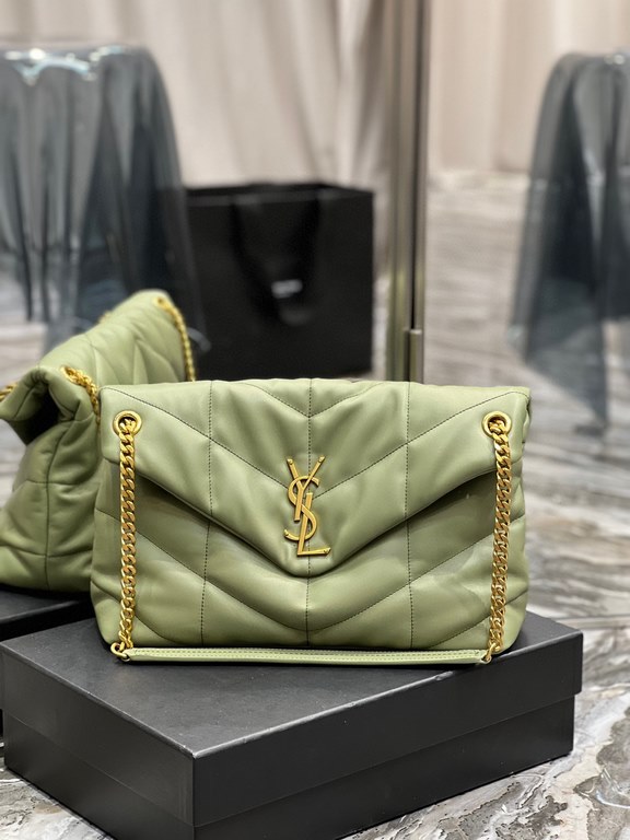 [In stock in secondsAvocado Green with Gold Buckle-               _ quilted lambskin bag, 100% lambskin production, soft and delicate feel, as if embracing the clouds   like feeling; classic Y family logo, chain and grom