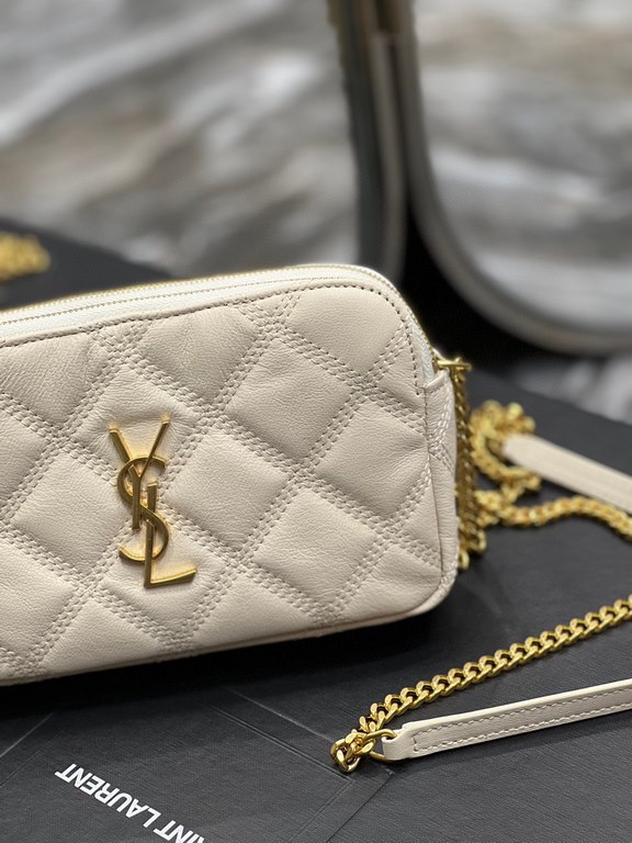 [In stock in seconds]Counter latest BECKY rhombic quilted double zipper clutch bag, made of original lambskin with quite delicate feel, with rhombic quilted pattern and simple iconic logo, atmospheric classic and versati