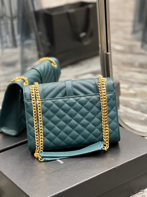 [In stock in seconds]#Envelope# Turquoise Green Gold BuckleMedium grain embossed quilted leather envelope bagClassic is timeless, beautiful out of the sky V pattern spelling diamond pattern of caviar, Italian cowhide wit