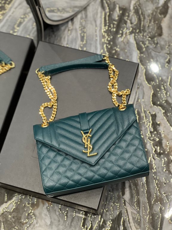 [In stock in seconds]#Envelope# Turquoise Green Gold BuckleMedium grain embossed quilted leather envelope bagClassic is timeless, beautiful out of the sky V pattern spelling diamond pattern of caviar, Italian cowhide wit