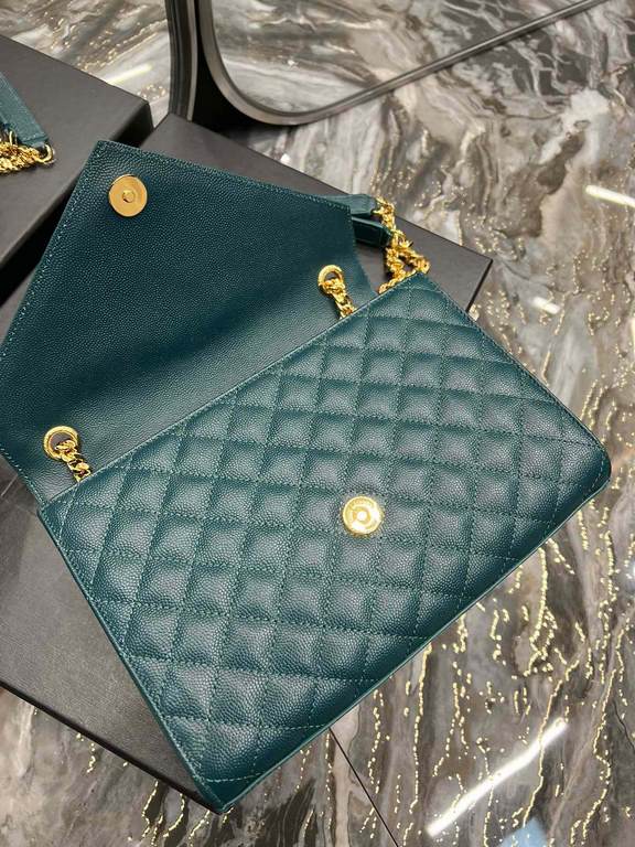 [In stock in seconds]#Envelope# Turquoise Green Gold BuckleMedium grain embossed quilted leather envelope bagClassic is timeless, beautiful out of the sky V pattern spelling diamond pattern of caviar, Italian cowhide wit