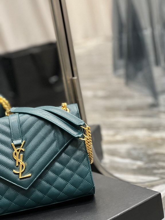 [In stock in seconds]#Envelope# Turquoise Green Gold BuckleMedium grain embossed quilted leather envelope bagClassic is timeless, beautiful out of the sky V pattern spelling diamond pattern of caviar, Italian cowhide wit