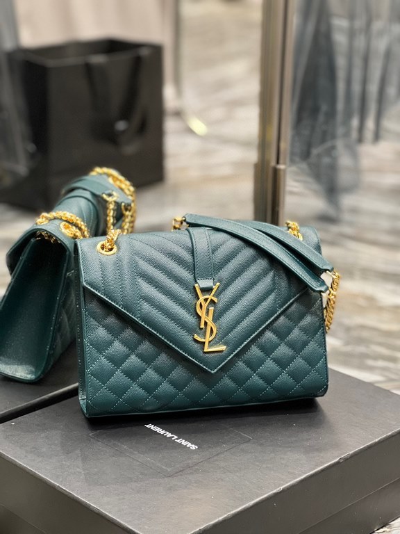 [In stock in seconds]#Envelope# Turquoise Green Gold BuckleMedium grain embossed quilted leather envelope bagClassic is timeless, beautiful out of the sky V pattern spelling diamond pattern of caviar, Italian cowhide wit