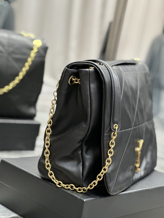 JAMIE_SheepskinThe new big bag really has poked me in the heart ba, who gets it  Imported Italian lambskin, the entire bag type to the classic retro old version of the design, break the elements, very good-looking fashio