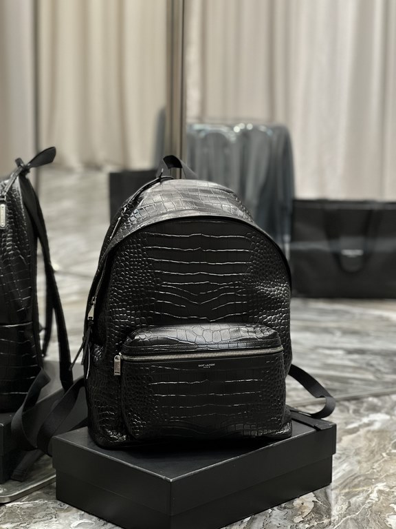 Shoulder bag arrived _ crocodile grain cowhide modelsCounter limited launch Crafted to create this backpack, imported Italian cowhide, full leather models are very texture, very light and convenient, practical and loadab