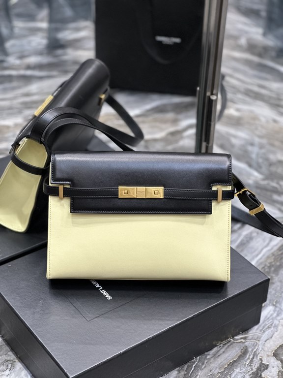 NEW】New color_Black with beige gold buckle.Manhattan_flap Manhattan baguette bag, a change from the previous classic logo, replaced by a low-key simple design style, it is a bit like the H Kelly, very retro flavor! Busin