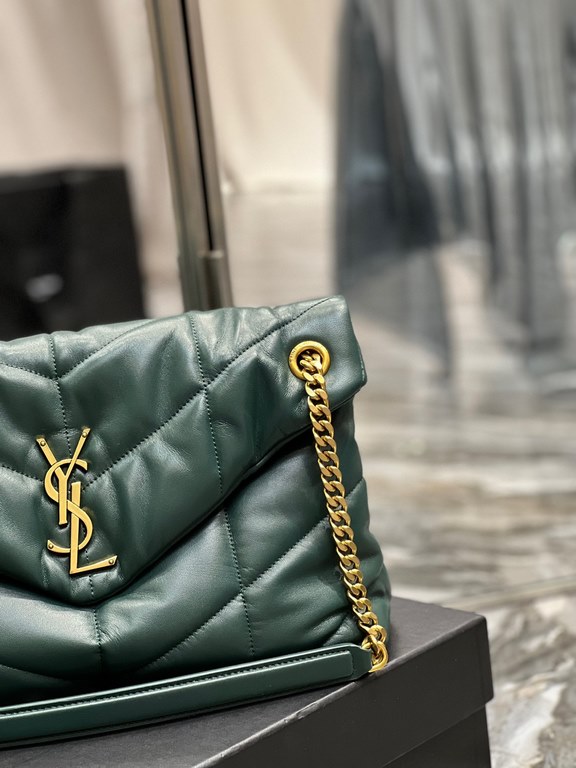 [In stock in secondsDark Green with Gold Buckles-               _ quilted lambskin bag, 100% lambskin production, soft and delicate feel, as if embracing the clouds   like feeling; classic Y family logo, chain and gromme