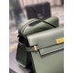 [In stock in seconds]             Manhattan Manhattan baguette bag counter revamped the latest version of the full leather interior, calling out a sense of high class! It is a change from the previous classic logo, repla