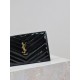 Black patent leather with gold buckle_woc small size envelope bag is coming, when it comes to envelope bag, this one from Y family must have the name! The whole bag is made of Italian cowhide leather, with a three-dimens