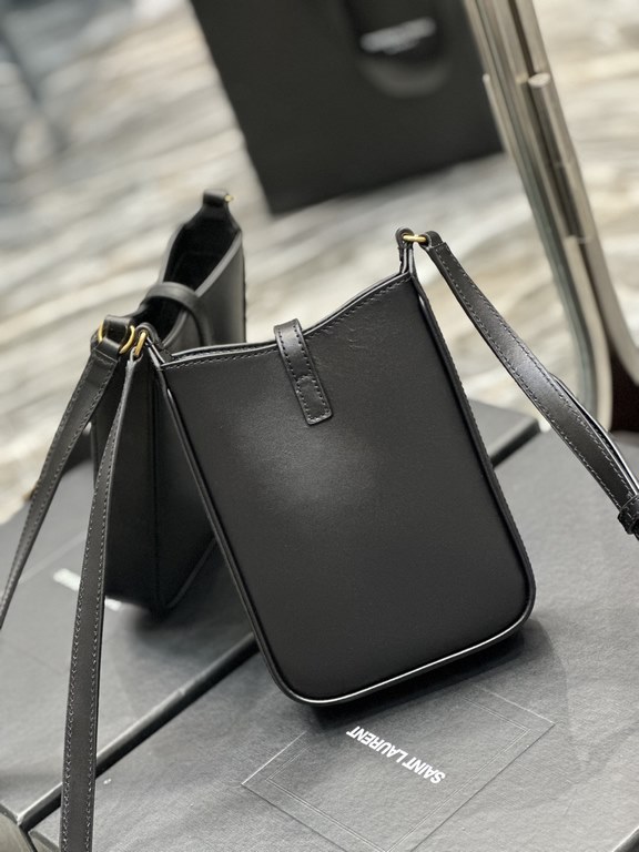 [Black]LE 5A7 Series New Member_Mobile Phone Bag Wall breaks recommend this mini cell phone bag For the fashionable elite who have visited countless bags Amway this design is exquisite and compact Easy to concave shape  