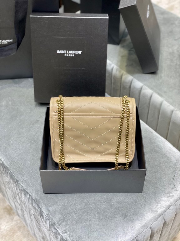 [In stock in seconds      baby sheepskin   22cm[zp original leather] new color _Lambskin models Niki metal chain also changed into a somewhat heavy sense of gold, so that the bag body as a whole and a few more points of 