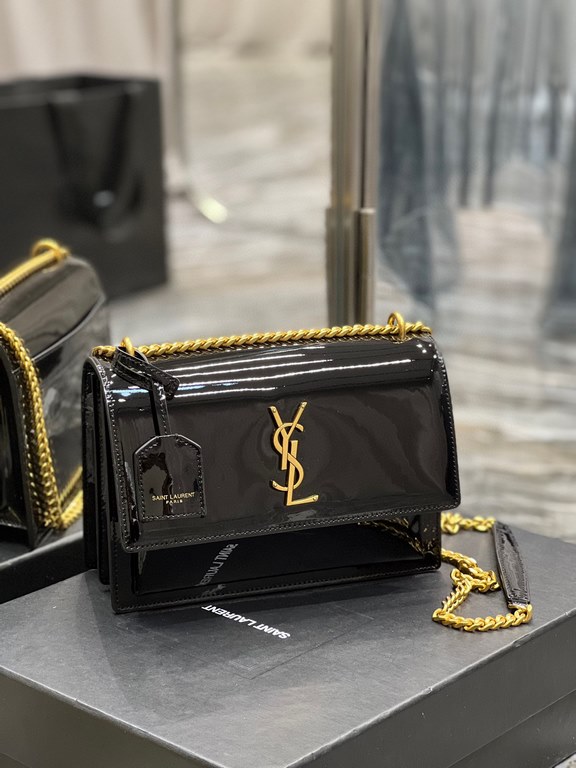 [In stock in seconds]              #Black patent leather with gold buckleUnbeatable classic sunset sunset bag! Out for such a long time the heat is still unabated, it can be seen that it is loved to an extraordinary degr