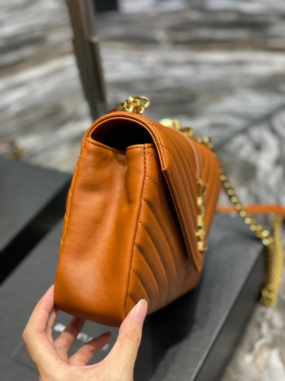 [In stock in seconds]#                     #The classic street style messenger style with the new two-tone toasted tarred leather, plus the latest in wood and hardware! I only have two words awesome! The whole bag goes o