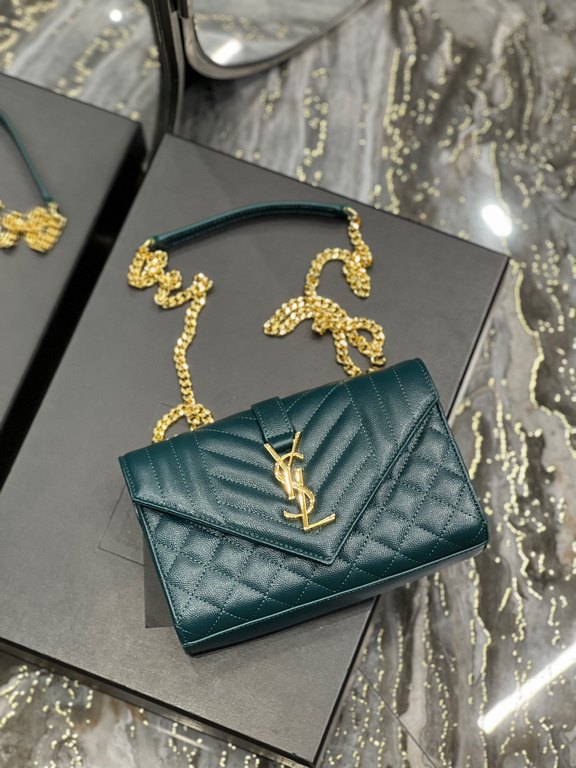 [In stock in seconds]#Envelope #Turquoise Green Gold BuckleSmall grained embossed quilted grain leather envelope bagClassic is timeless, the beauty of the V grain quilted diamond caviar pattern, very wear-resistant, Ital