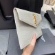 [In-stock SecondsUptown_New Clutch BagThe most classic iconic metal logo, imported Italian cowhide, simple and no loss of high-end, with casual style or lady style or suit can hold, go out with a hand on the ok ~ [with b