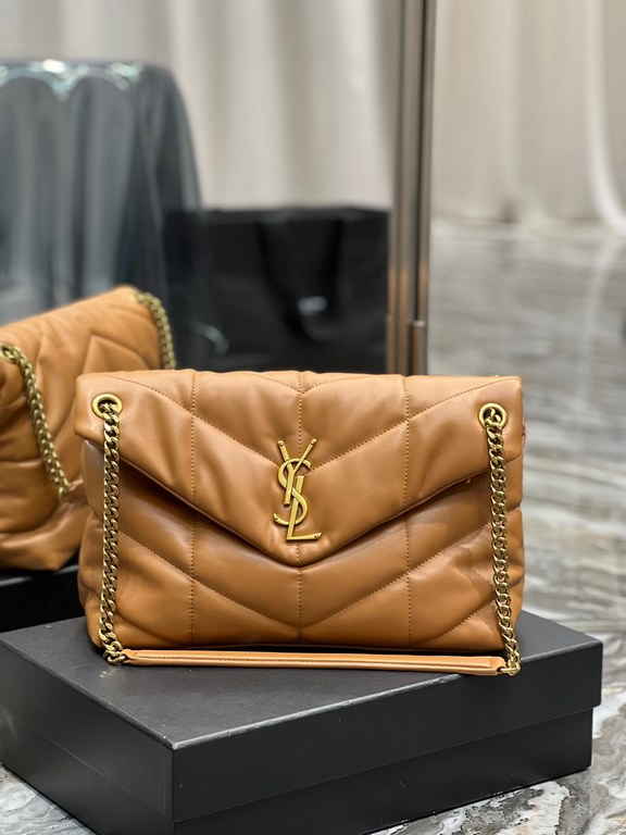 [In stock in seconds]Caramel with Gold Buckle-               _ quilted lambskin bag, 100% lambskin production, soft and delicate feel, as if embracing the clouds   like feeling; classic Y family logo, chain and grommet h