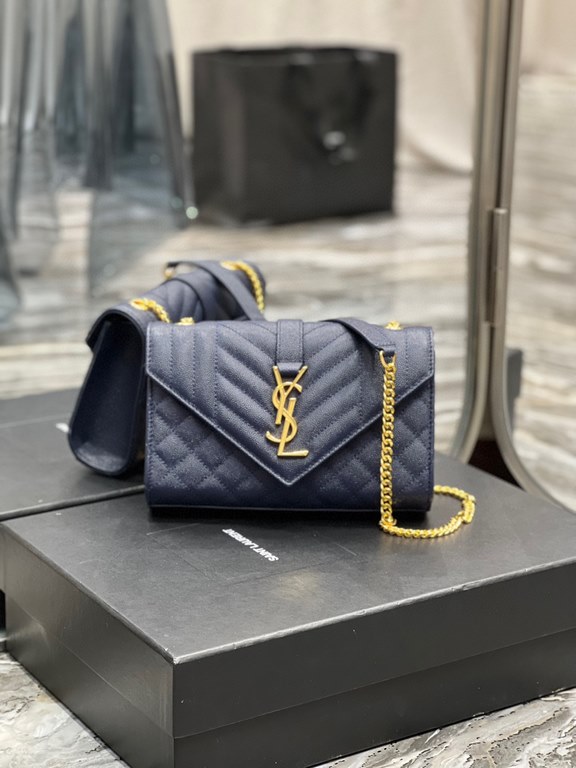 [In-stock in seconds]#Envelope #Blue with gold buckle_Small grained embossed quilted leather envelope bagClassic is timeless, the beauty of the V grain quilted diamond caviar pattern, very wear-resistant, Italian cowhide