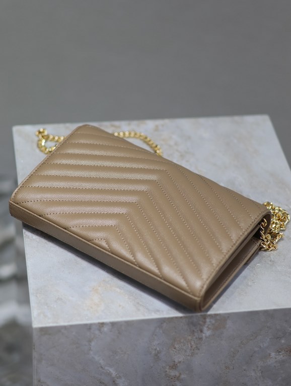 Nude Pink Gold Buckle Caviar_MONOGRAM_Envelope Bag. Super practical a small bag, the most classic style, upgrade the most advanced version, 100% Italian calf leather with fine handmade; customized metal Y family logo hig