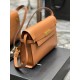 [In stock in seconds]             Caramel_.Manhattan Manhattan baguette bag counter revamped the latest version of the full leather interior, calling out a sense of high class! It changed the classic logo in the past, re