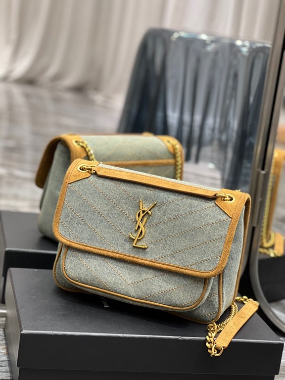 [In stock in seconds]Spring and summer models denim with leather out la   ♀Explosive Niki launched a new denim with leather series   ♀The designer still expresses the bag shape as gentle and elastic, expressing more warm