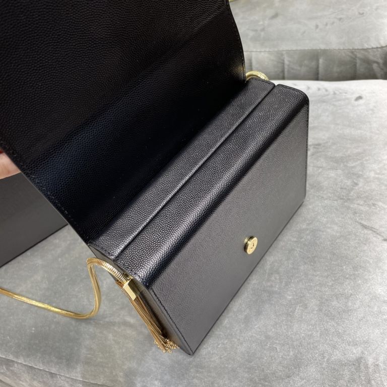 Original Leather]_boxThe latest KATE BOX BAG arrives at the counter!Y Kate handbags series once again upgraded version, the launch of the new BOX box design, a collection of thousands of favorites in a small, exquisite a