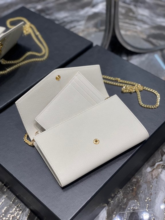 [In Stock Seconds      _ Mini Envelope BagThe most classic iconic metal logo with a detachable chain shoulder strap that doubles directly as a clutch! This model also comes with a small card case that can hold 45 cards n