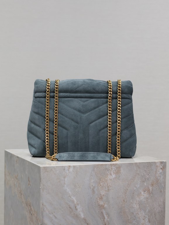 Loulou 23cm-Blue FrostedY family classic explosive models! The most practical and versatile, imported Italian cowhide leather carefully crafted, feel great! The bag is ultra-lightweight, not the slightest sense of burden