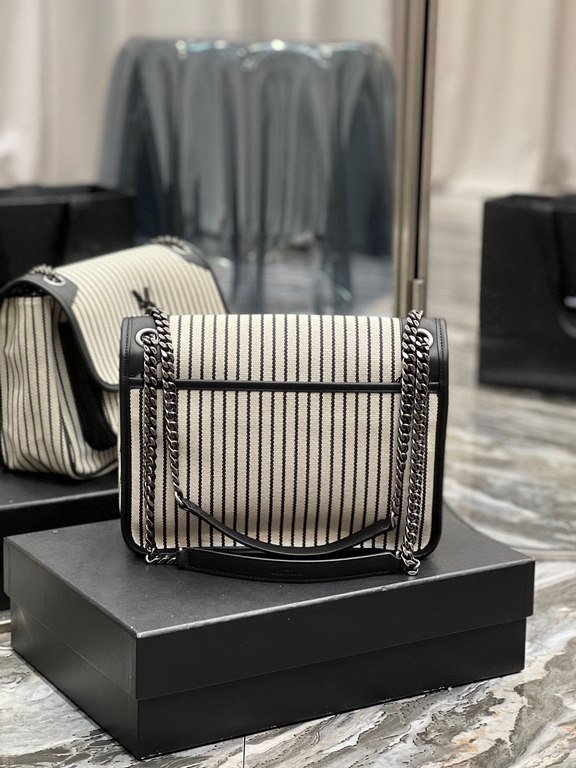 [In stock in seconds]Spring and summer models cotton and linen stripes with leather out la   ♀Explosive Niki launched a new cotton and linen stripes with leather series   ♀The designer still expresses the bag shape as ge