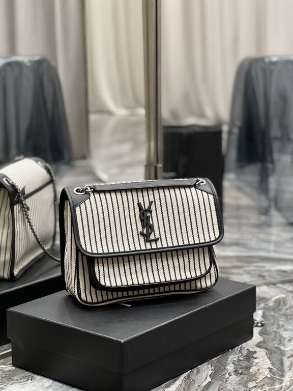 [In stock in seconds]Spring and summer models cotton and linen stripes with leather out la   ♀Explosive Niki launched a new cotton and linen stripes with leather series   ♀The designer still expresses the bag shape as ge